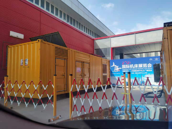 铁西发电车出租-发电机无电压或电压太低怎么办？